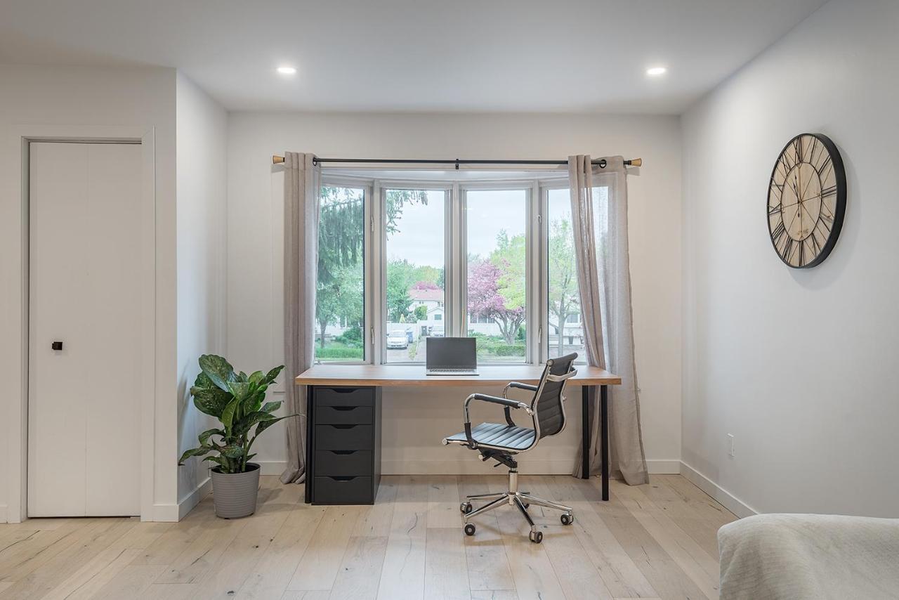 Free Parking Prime Location New Modern Condo Brossard Exterior photo